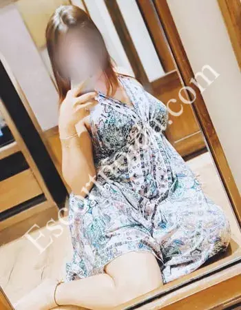 Akanksha Call Girls In Noida Noida cash payment call girls