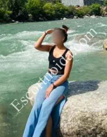 Model Escorts in Noida