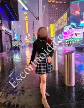 Top Escorts In Noida